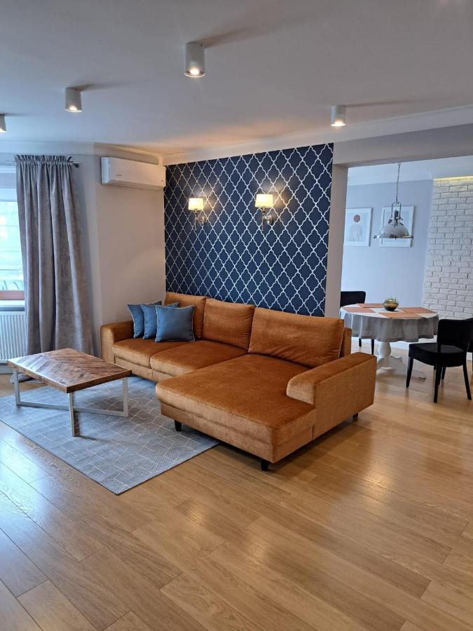 Pokoje De Luxe Figaro Плоцк Екстериор снимка